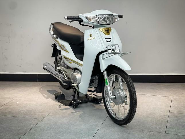 Honda Dream 125 giá hơn 100 triệu đồng tại Việt Nam ảnh 1