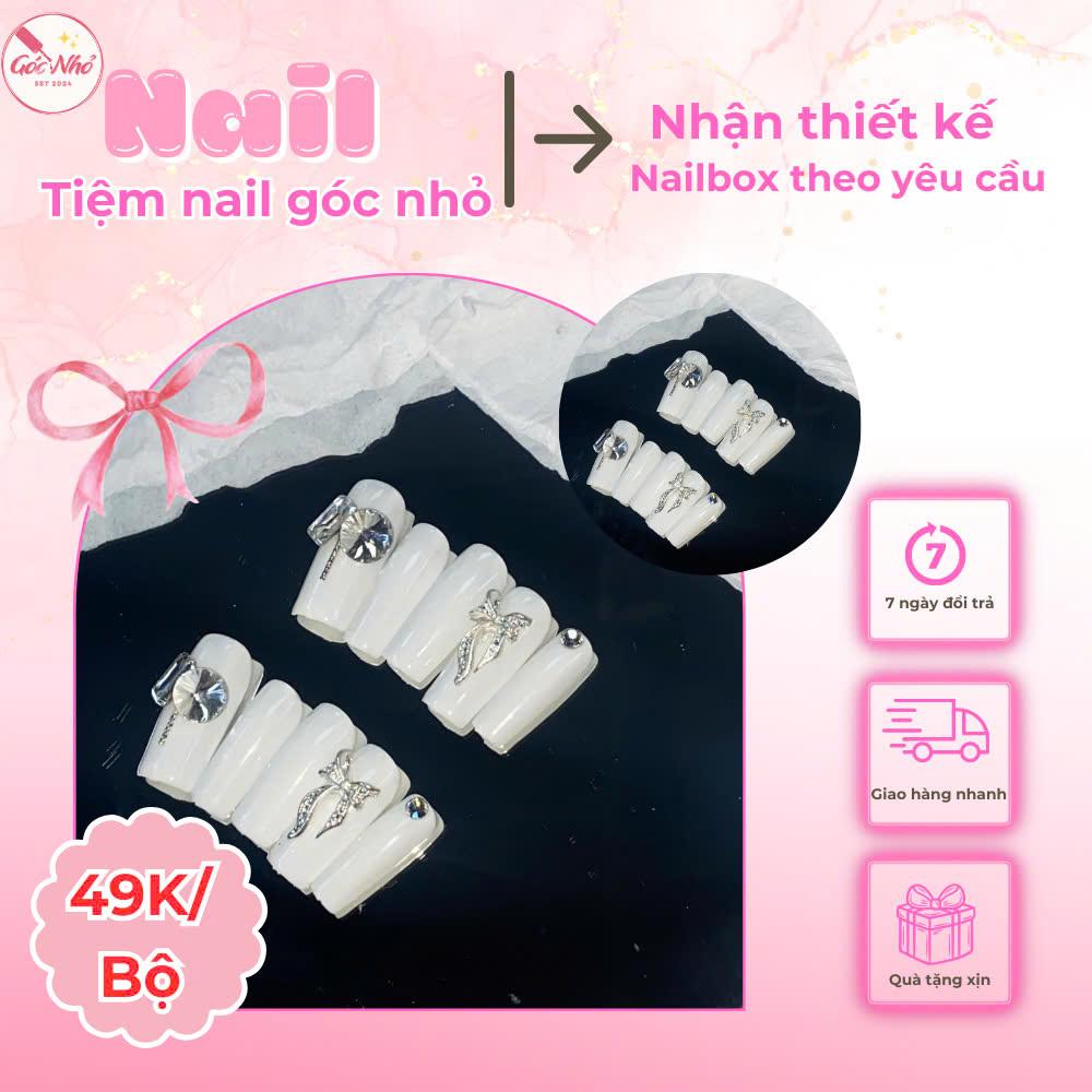 Nail đính đá sang chảnh màu trắng